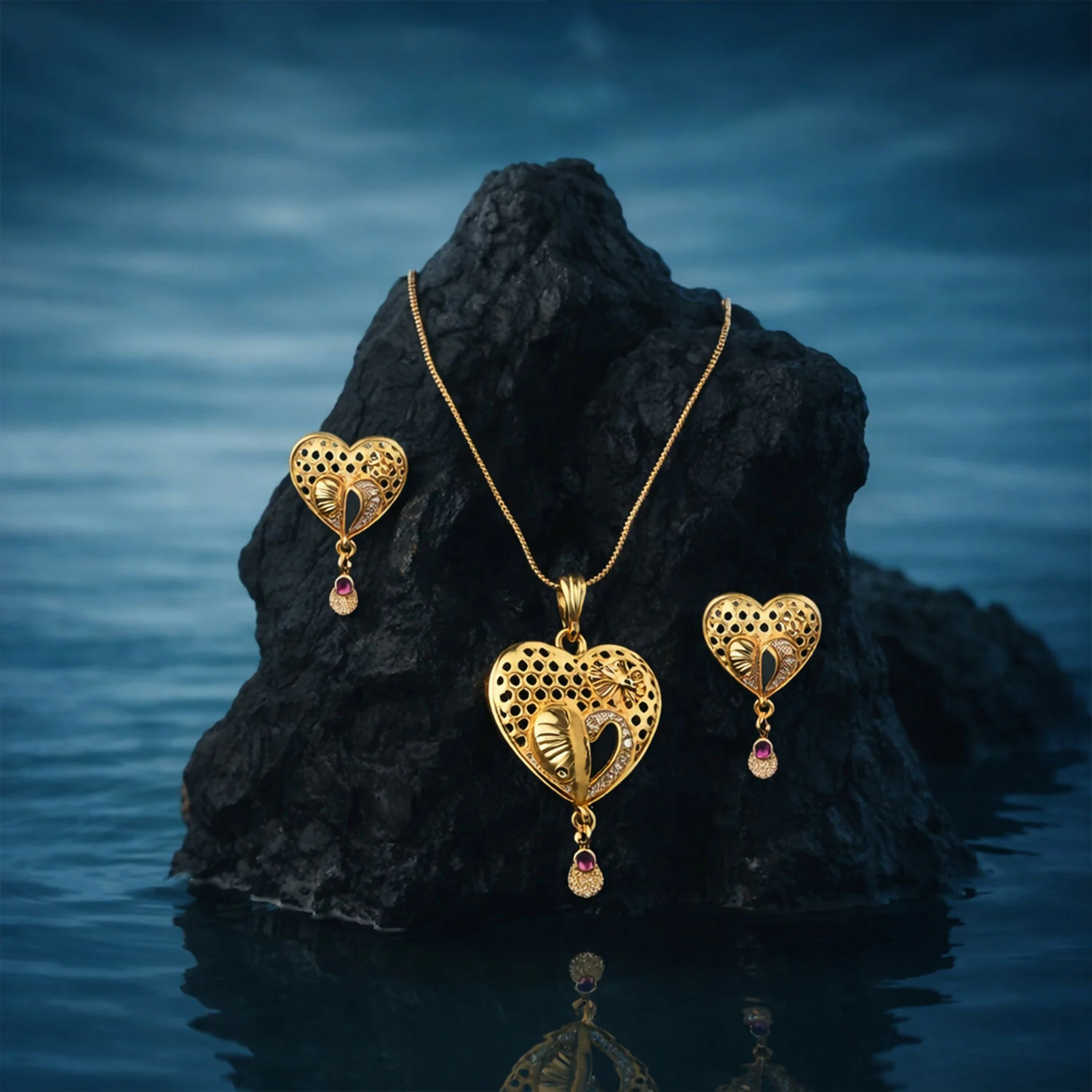 Heart Motif Gold Pendant – Elegant Traditional Jewelry for Women - Image 4