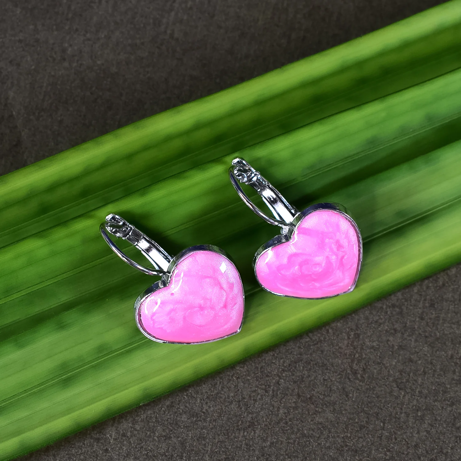 Heart-Shaped Earrings for Women – Sparkling Gemstone Set | HV - Image 3