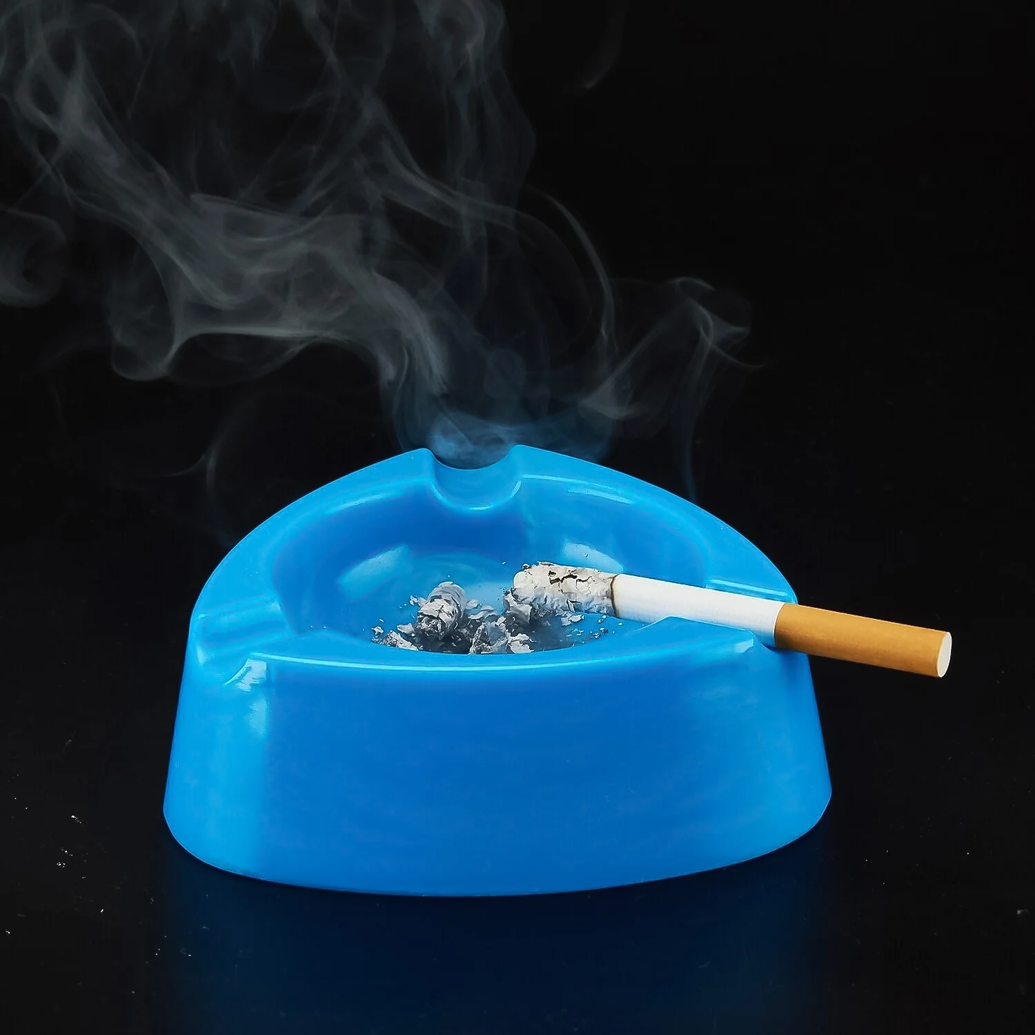 Plastic Ashtray – Heavy Duty, Unbreakable & Heat-Resistant - Image 3