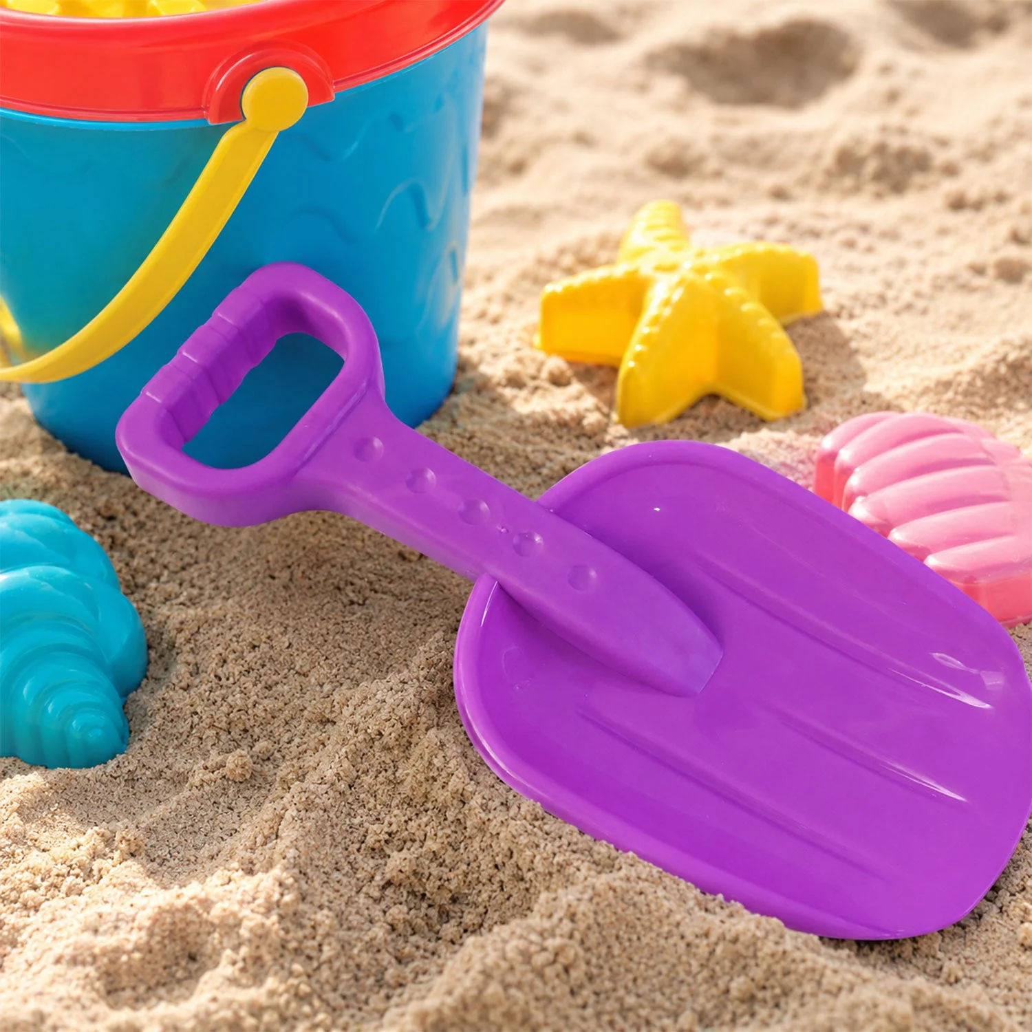 Kids Beach Sand Shovel – Bright, Safe & Durable for Outdoor Play - Image 4
