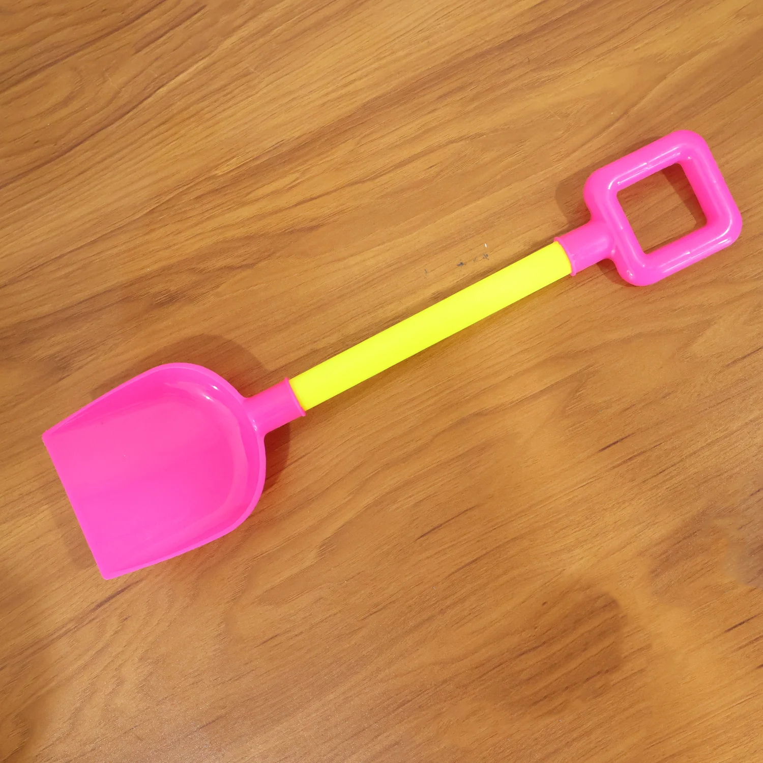 Kids Beach Sand Shovel – Lightweight Plastic Spade for Play - Image 9