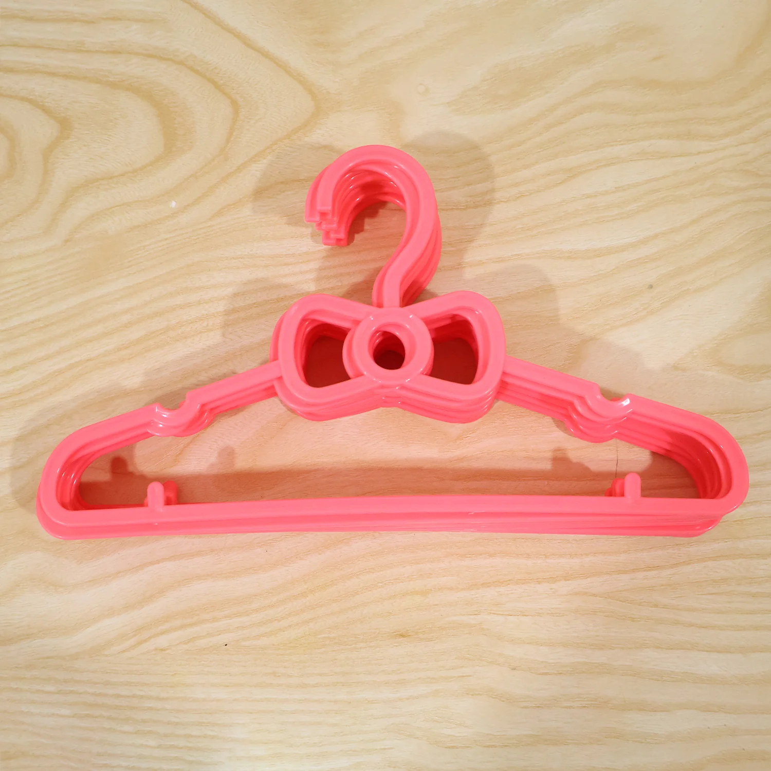 Kids Plastic Clothes Hangers Set, Cute Baby Wardrobe Hangers (10 Pcs Set) - Image 9