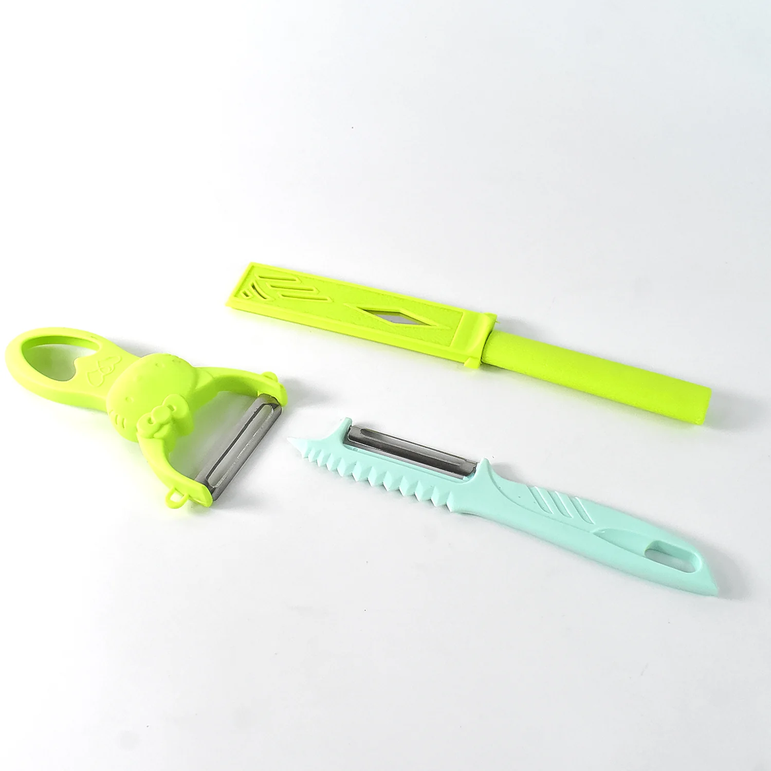 Kitchen Vegetable Peelers – 3 Piece Set with Non-slip Handles - Image 5