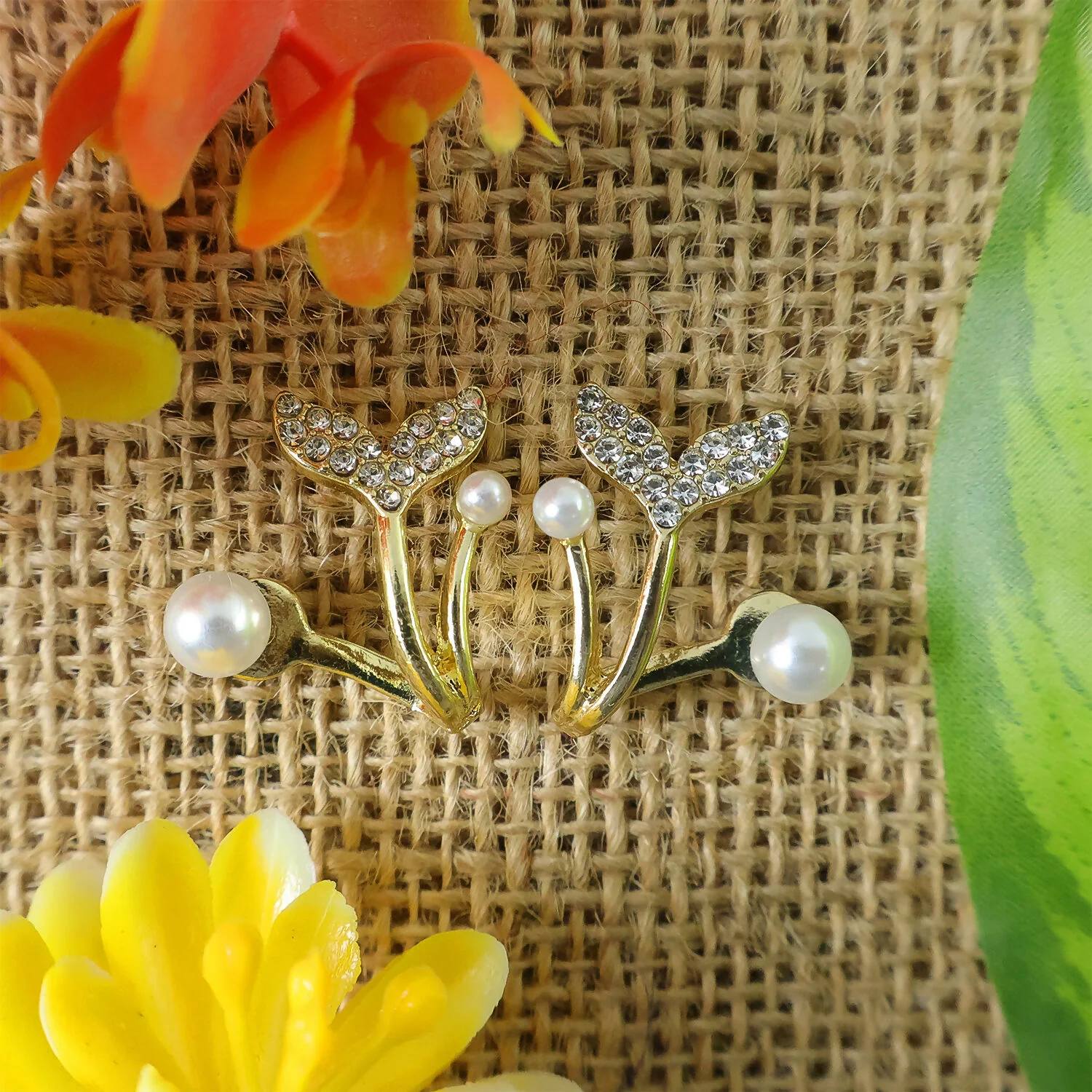 Mermaid Tail Pearl Stud Earrings – Elegant Korean Style Jewelry - Image 4