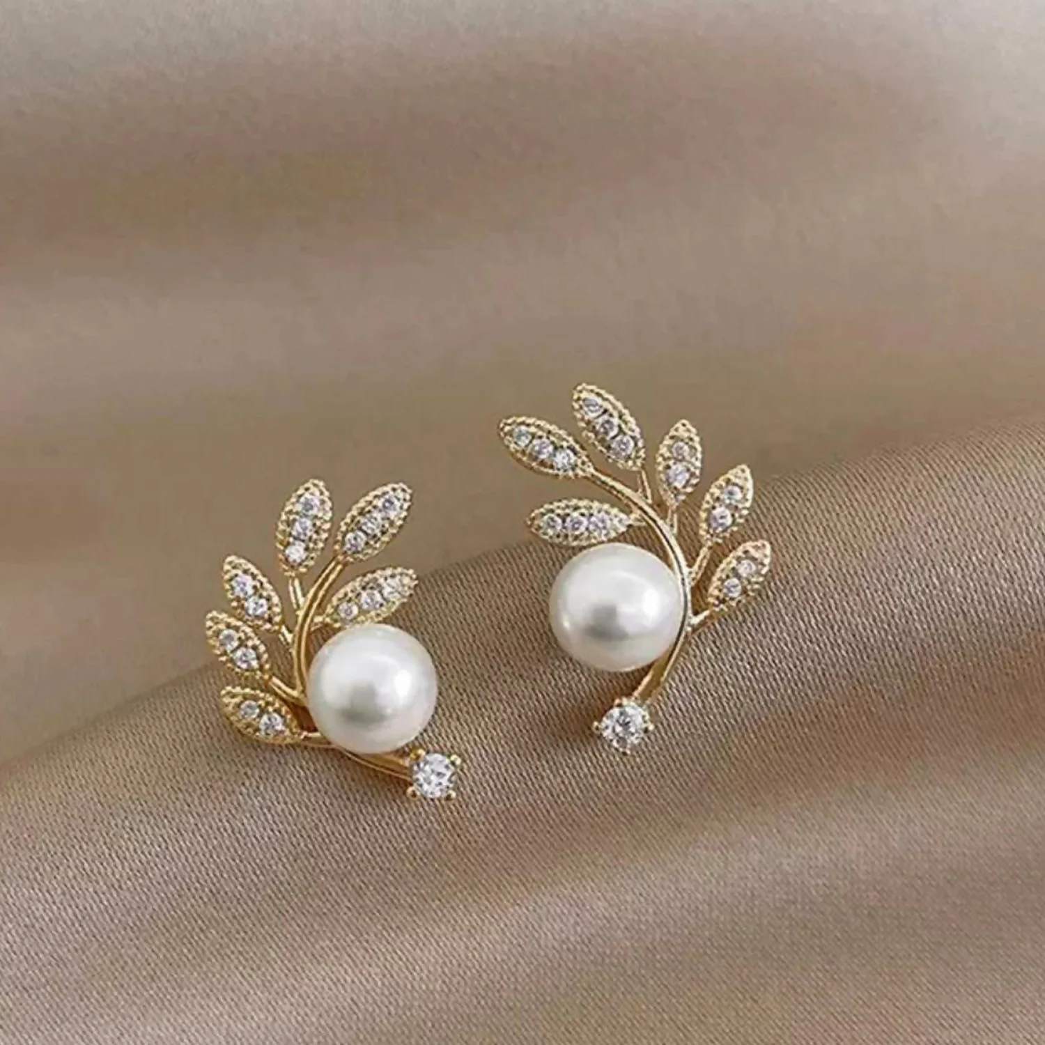 Crystal Leaf Pearl Ear Climbers – 14K Gold Plated Elegant Studs - Image 3