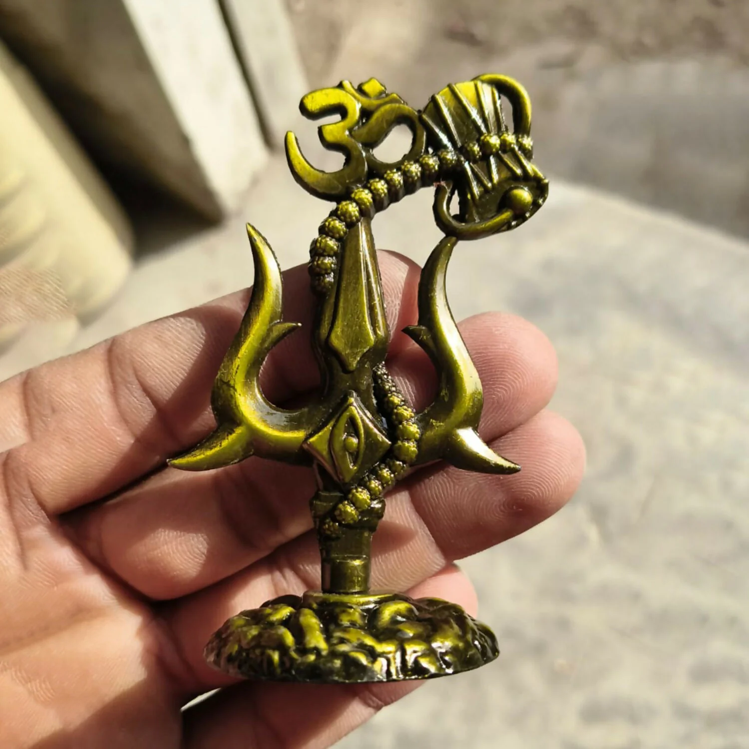 Mahadev Om Trishul Damru Showpiece Antique Gold for Spiritual Home Decor - Image 6