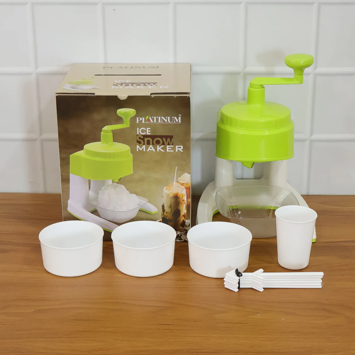 Manual Ice Crusher – Hand Crank Snow Maker for Beverages - Image 8