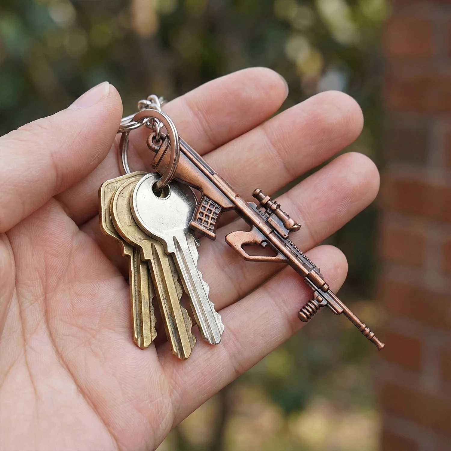 Gun Shape Keychain – Durable Metal Alloy with Antique Finish - Image 8