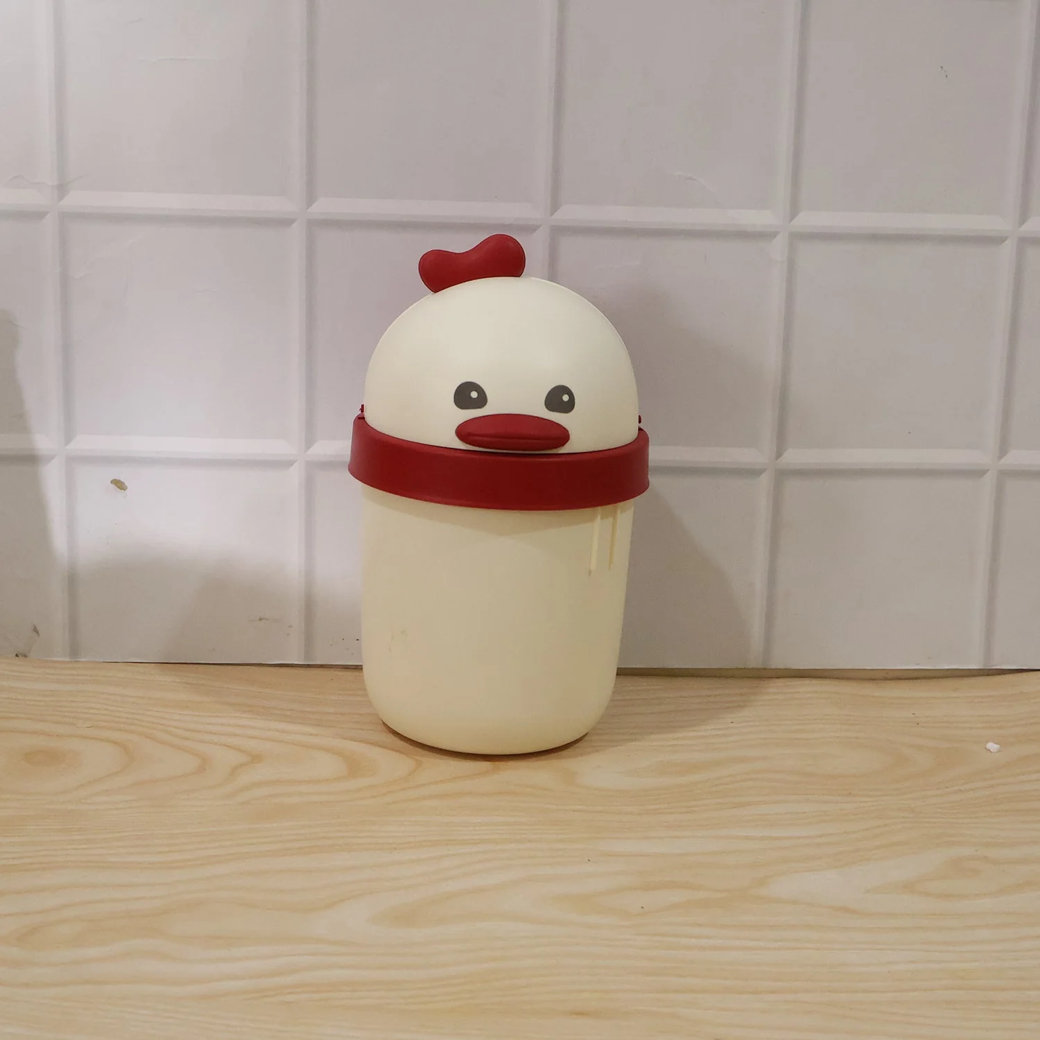 Mini Desktop Trash Can with Lid – Cute Chick Design for Office & Home - Image 9