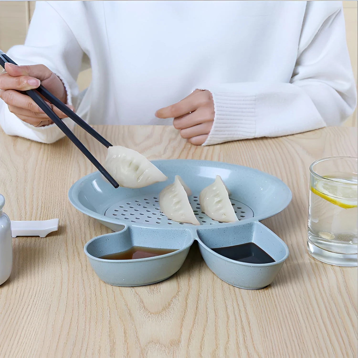 Dumpling Serving Plate – With Strainer & Dual Sauce Compartments - Image 3