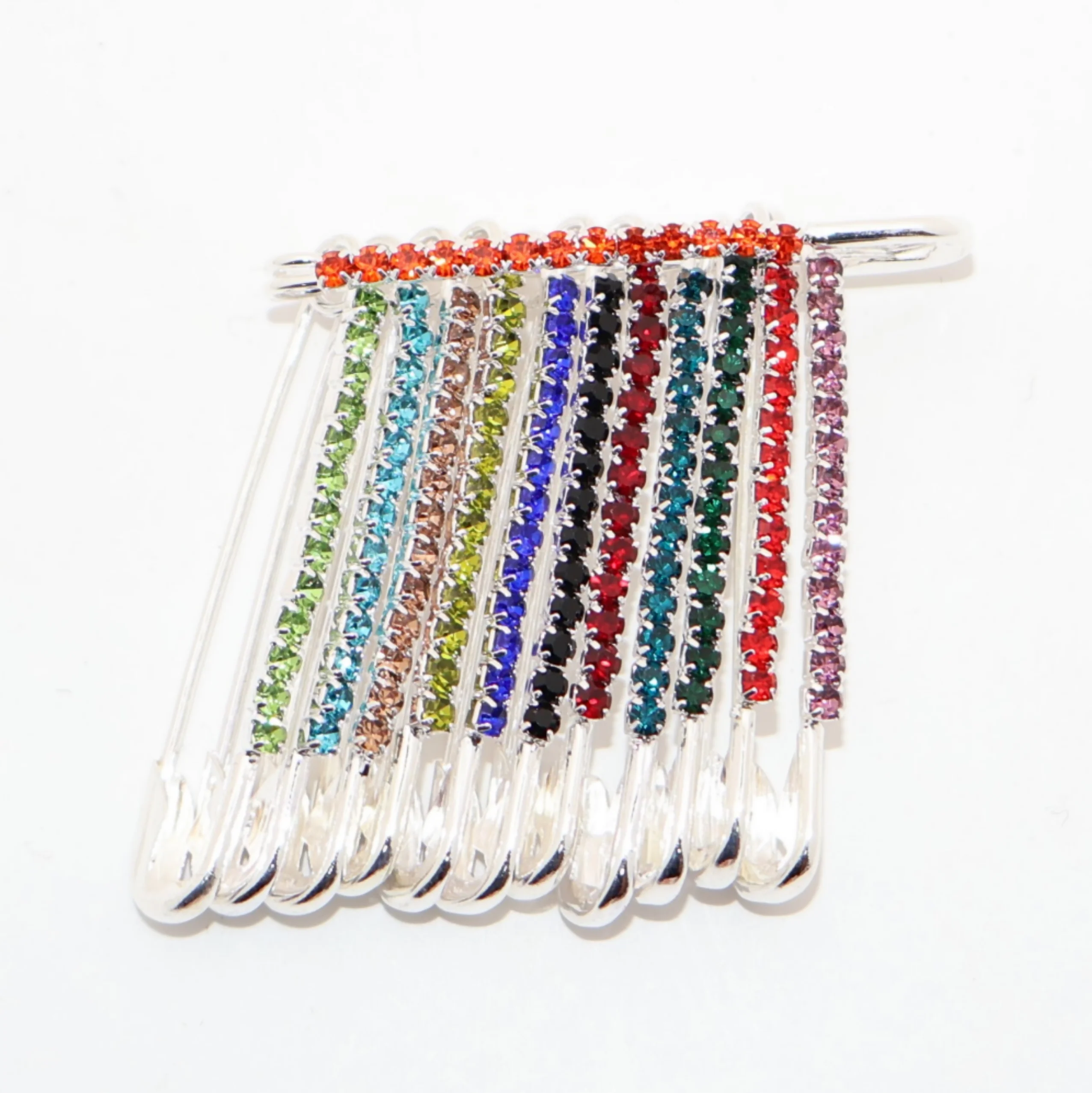 Multicolor Crystal Saree Pin – Vibrant Rhinestone Brooch - Image 2