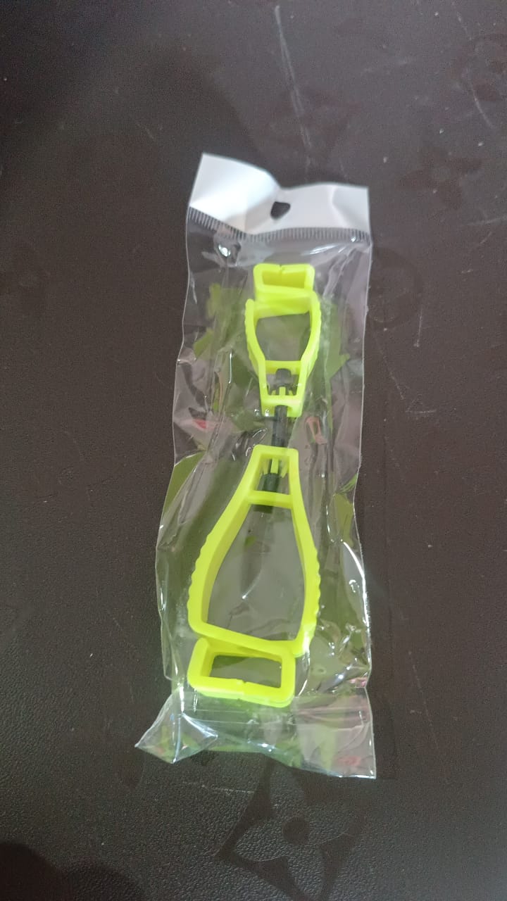 Glove Clip Holder – Heavy-Duty, Secure Gear | Grow Wear - Image 9