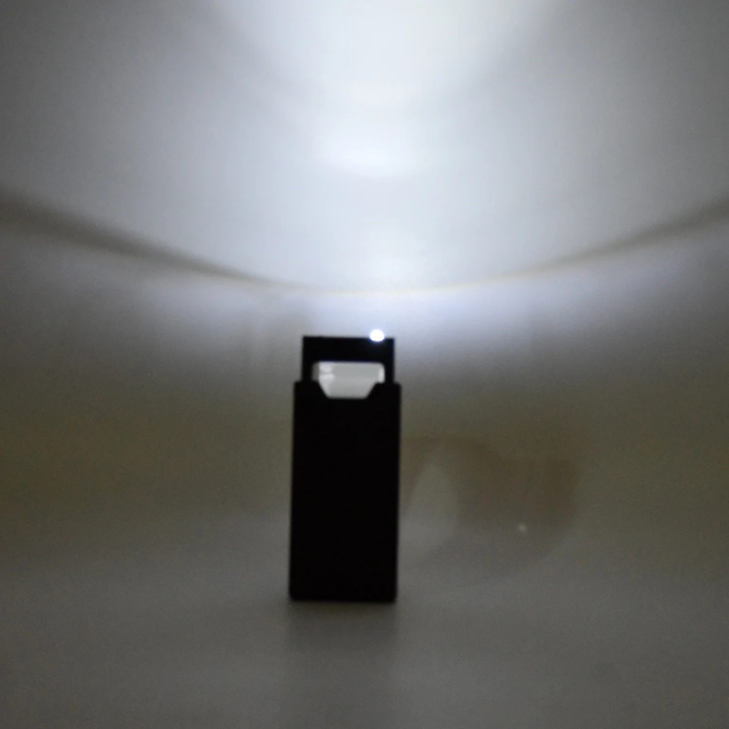 Extendable LED Magnifier – Portable & Durable Reading Aid - Image 6