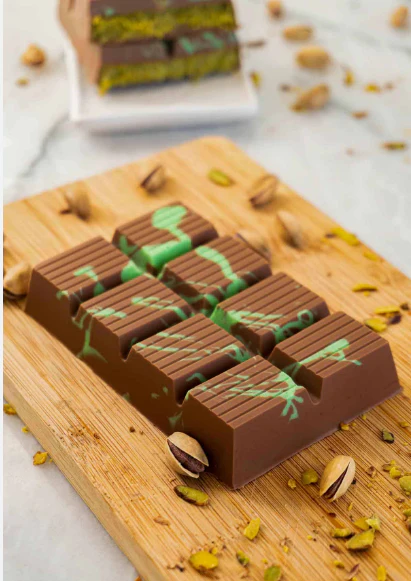 Pistachio Kunafa Chocolate Bar – Dubai-Style Crunchy Delight - Image 3