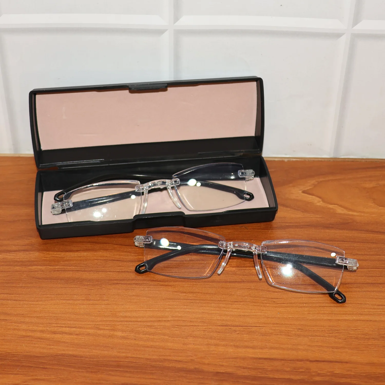 Rimless Reading Glasses – Lightweight Pack of 2 Comfort Readers - Image 7