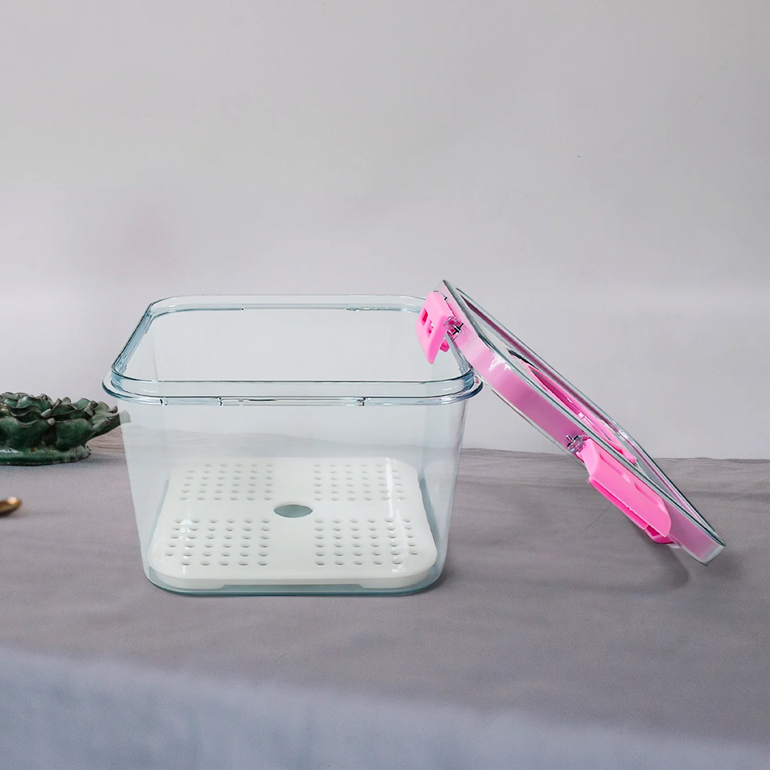 Plastic Food Storage Container – Clear, Airtight 1400ML | Lunchie Bunchie - Image 3
