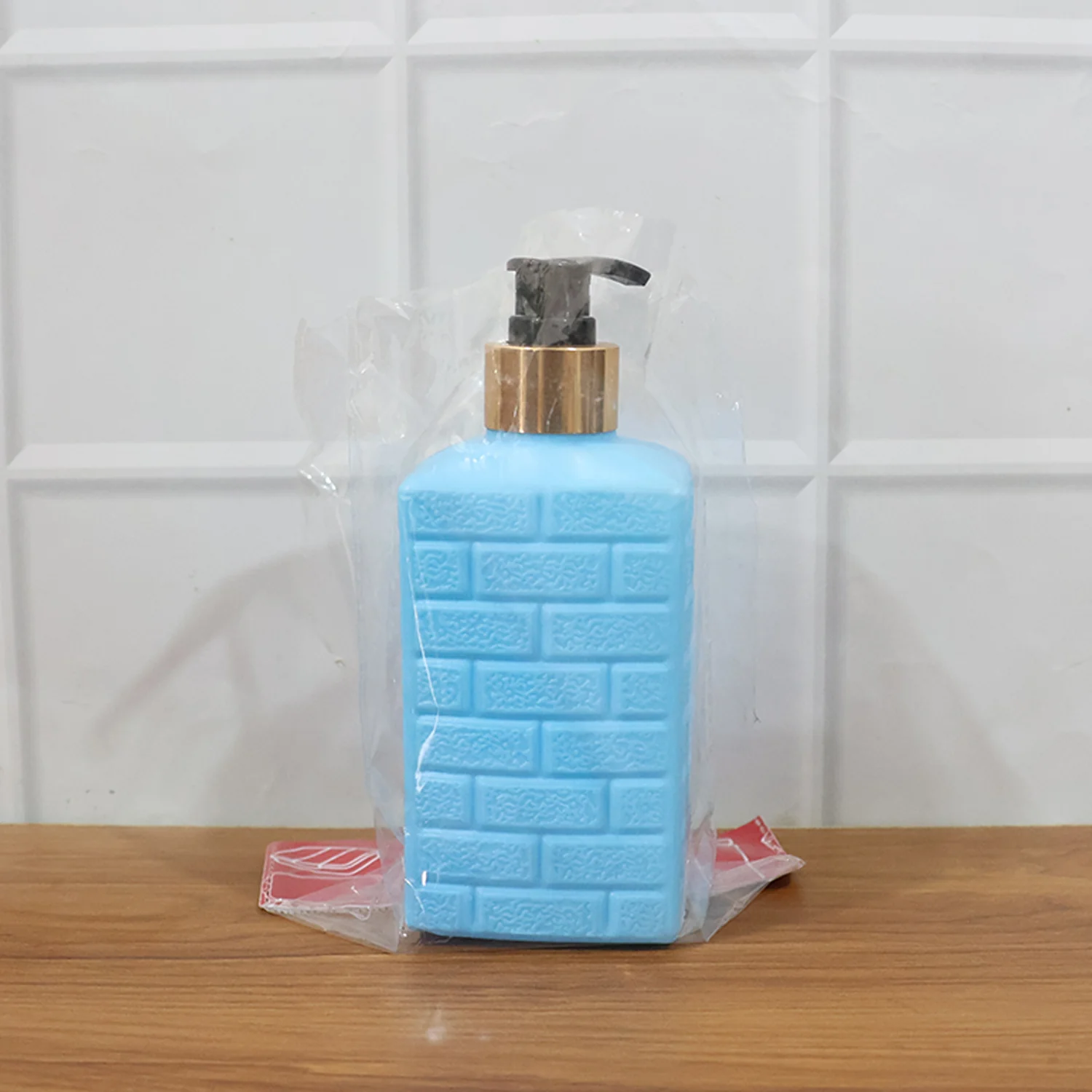 Plastic Soap Dispenser – Leak-Resistant & Refillable Pump Bottle - Image 9