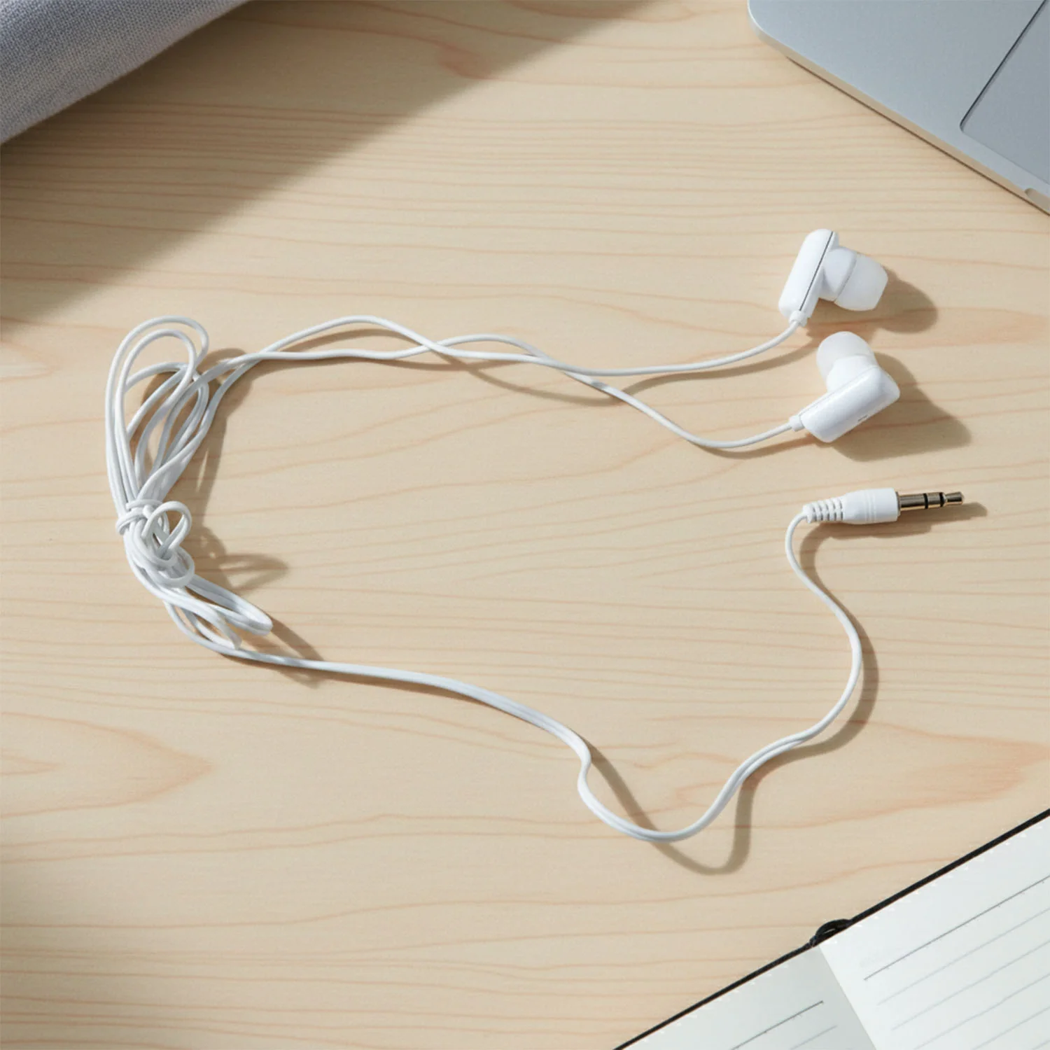 Earphone Carry Case with Wired Earphones – Compact & Portable - Image 5