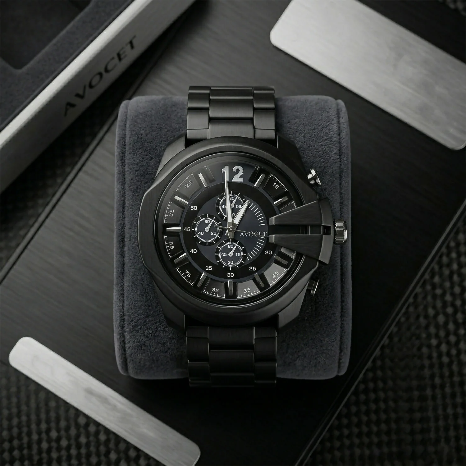 Black Analog Chronograph Watch – Elegant & Multi-functional Style - Image 6