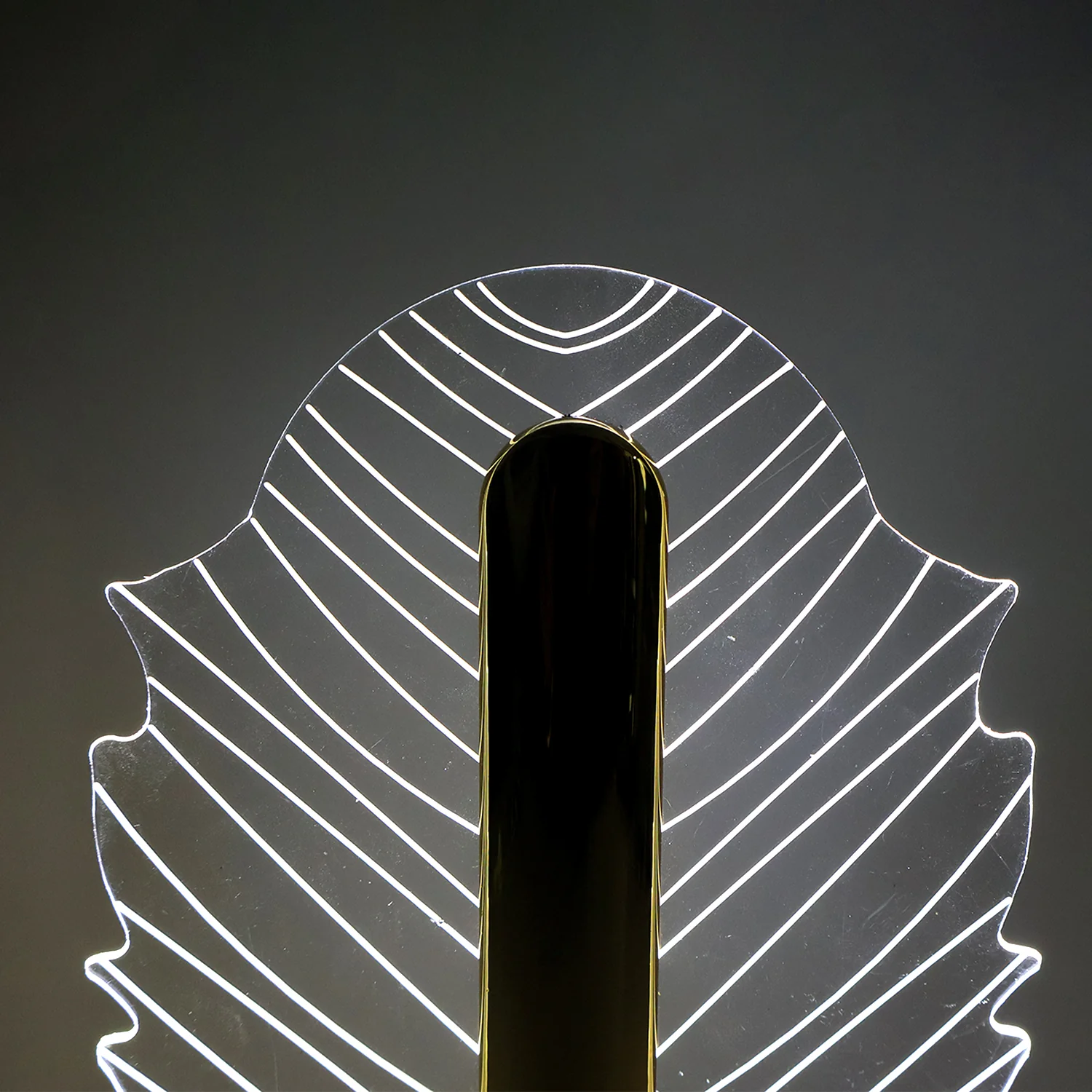 Leaf Shape Crystal Table Lamp – Elegant USB Charging LED Light - Image 3
