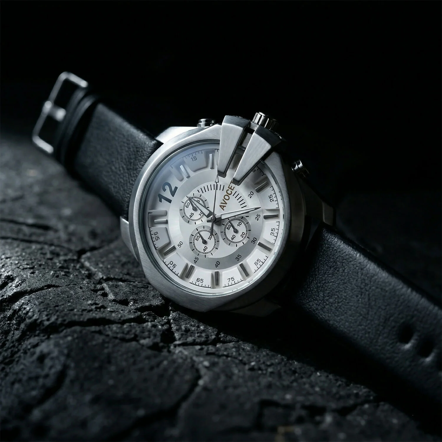 Men's Silver Chronograph Watch – Elegant Multi-Dial Design for Style