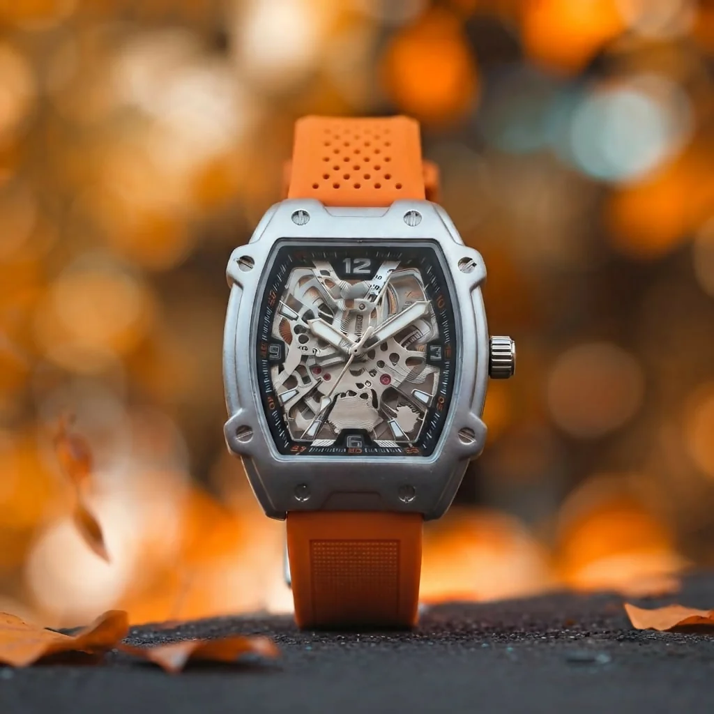 Premium Silver Dial Men's Watch With Silicone Strap For Trendy Casual Style - Image 11