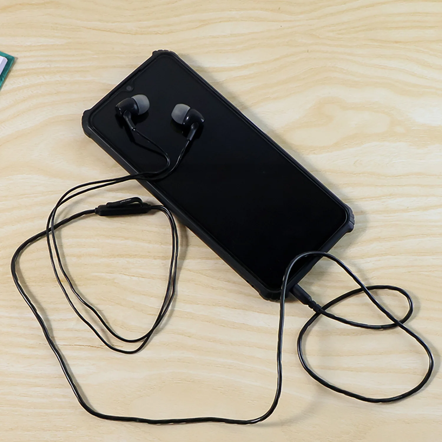 Wired Stereo In-Ear Earphones – High Bass & Built-in Mic - Image 6