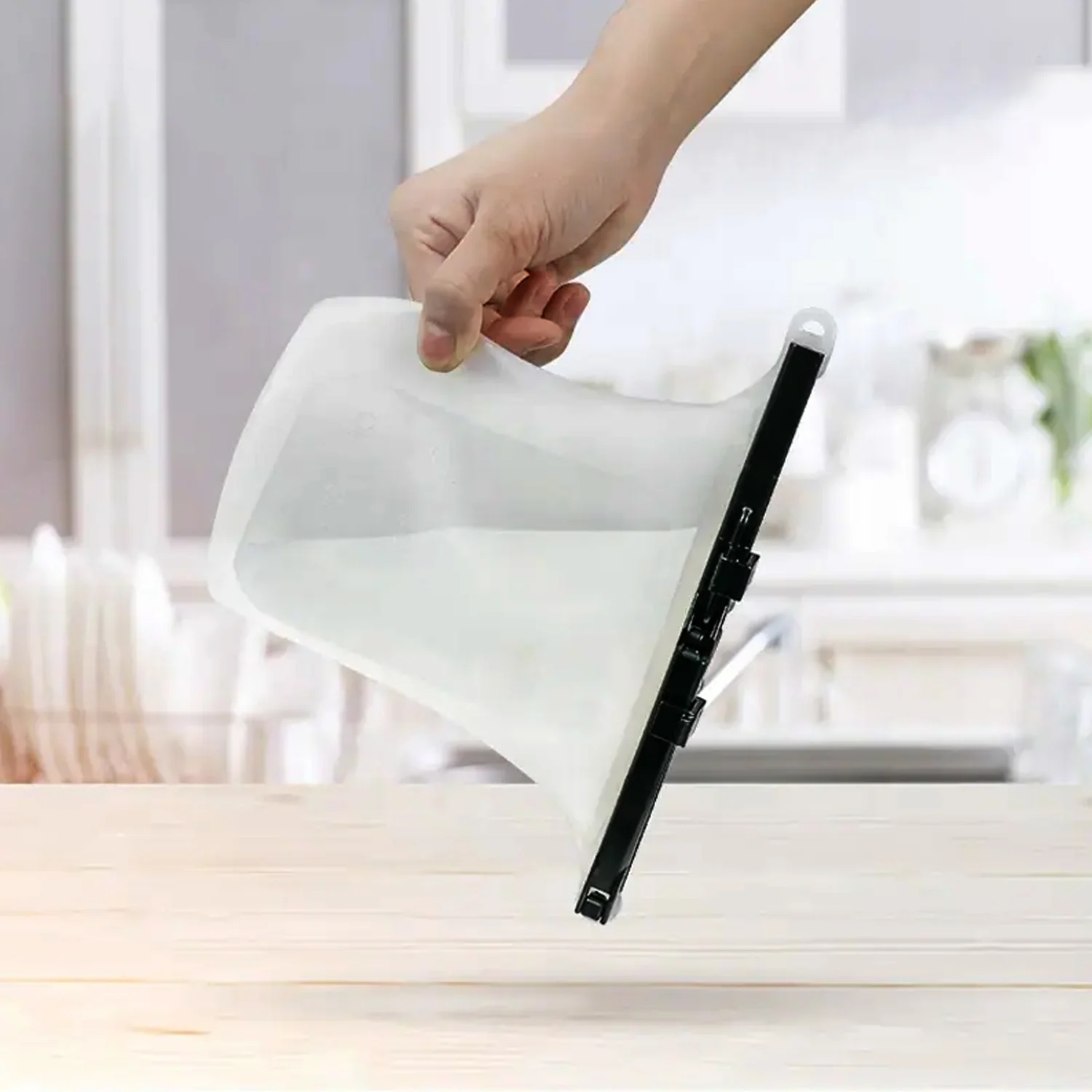 Reusable Silicone Food Bag – Leakproof, BPA-Free, Versatile | Tidy Table - Image 3
