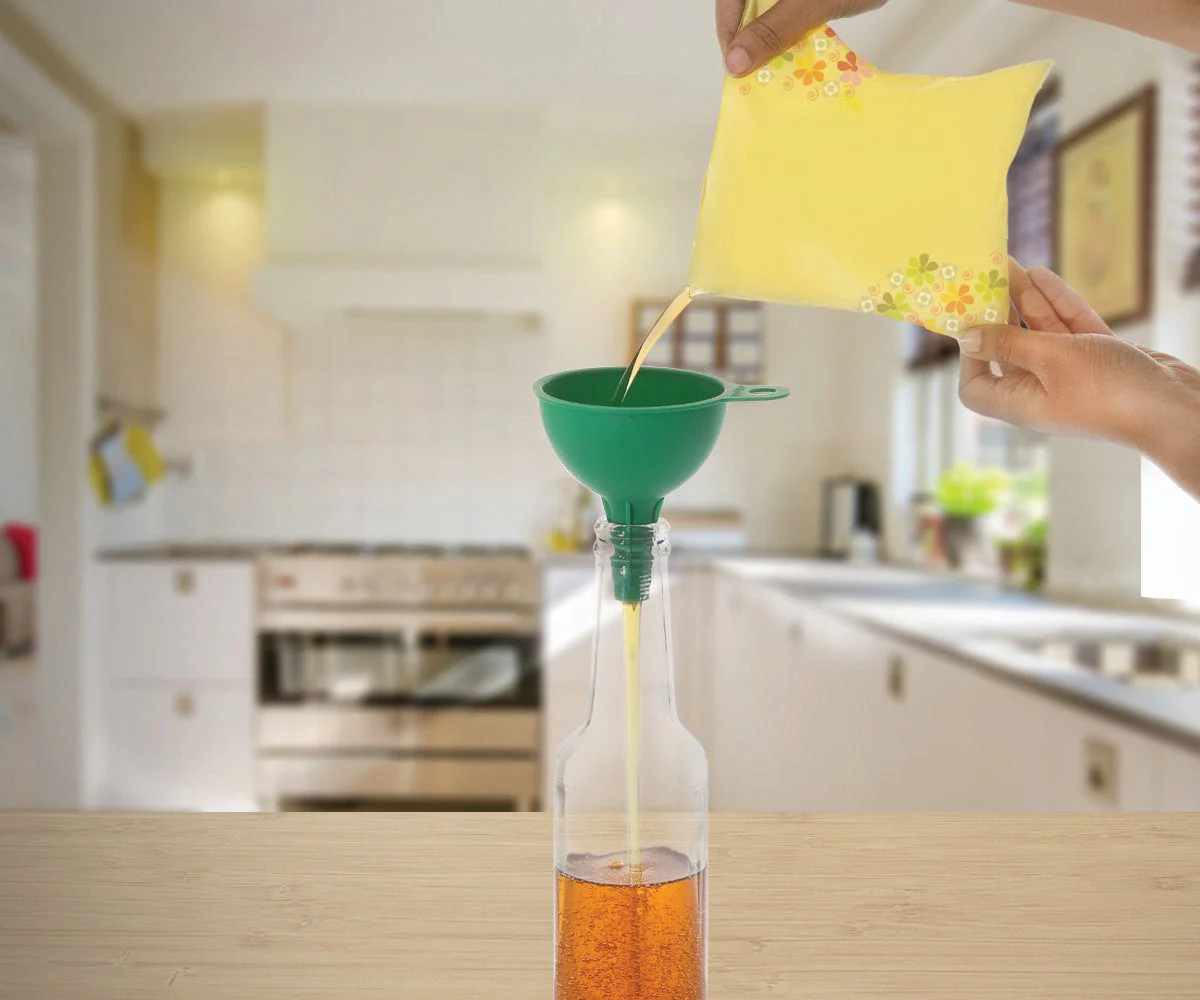 Silicone Funnel – Food-Grade, Easy Pouring for Kitchen | Tidy Table - Image 9