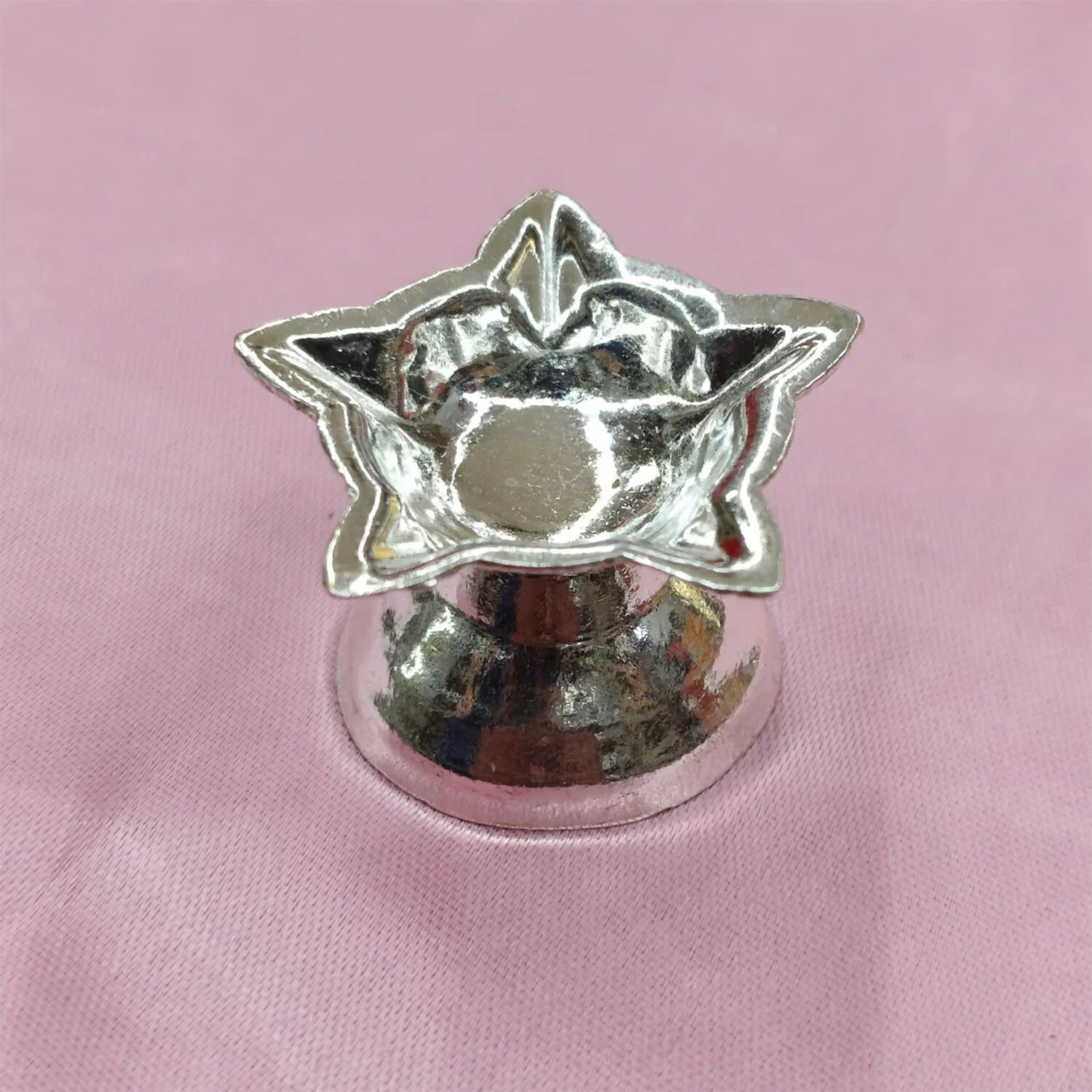 Silver Star-Shaped Oil Diya Lamp for Religious & Festive Decor - Image 5
