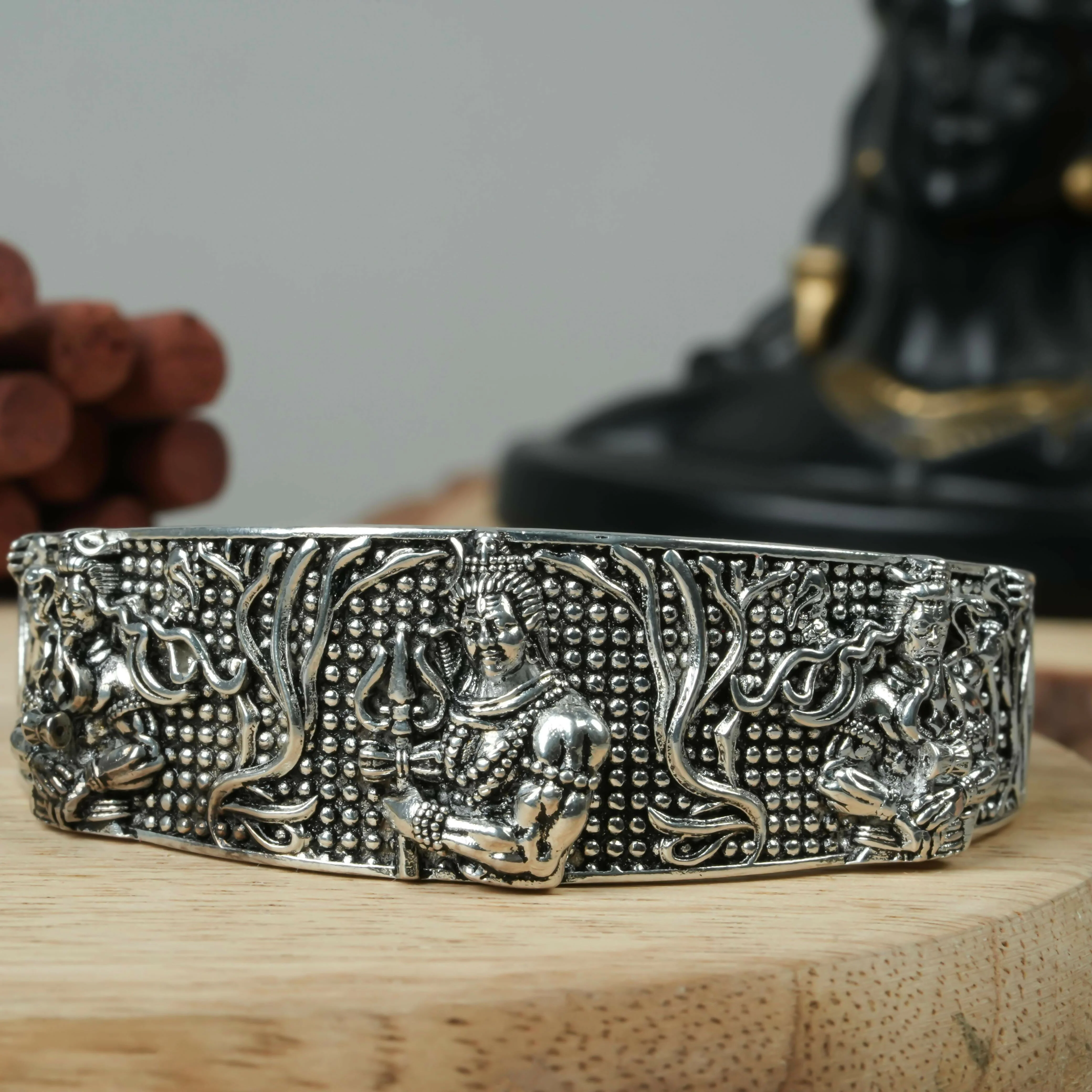 Lord Shiva Carved Silver-Tone Adjustable Bracelet – Unisex Spiritual Cuff