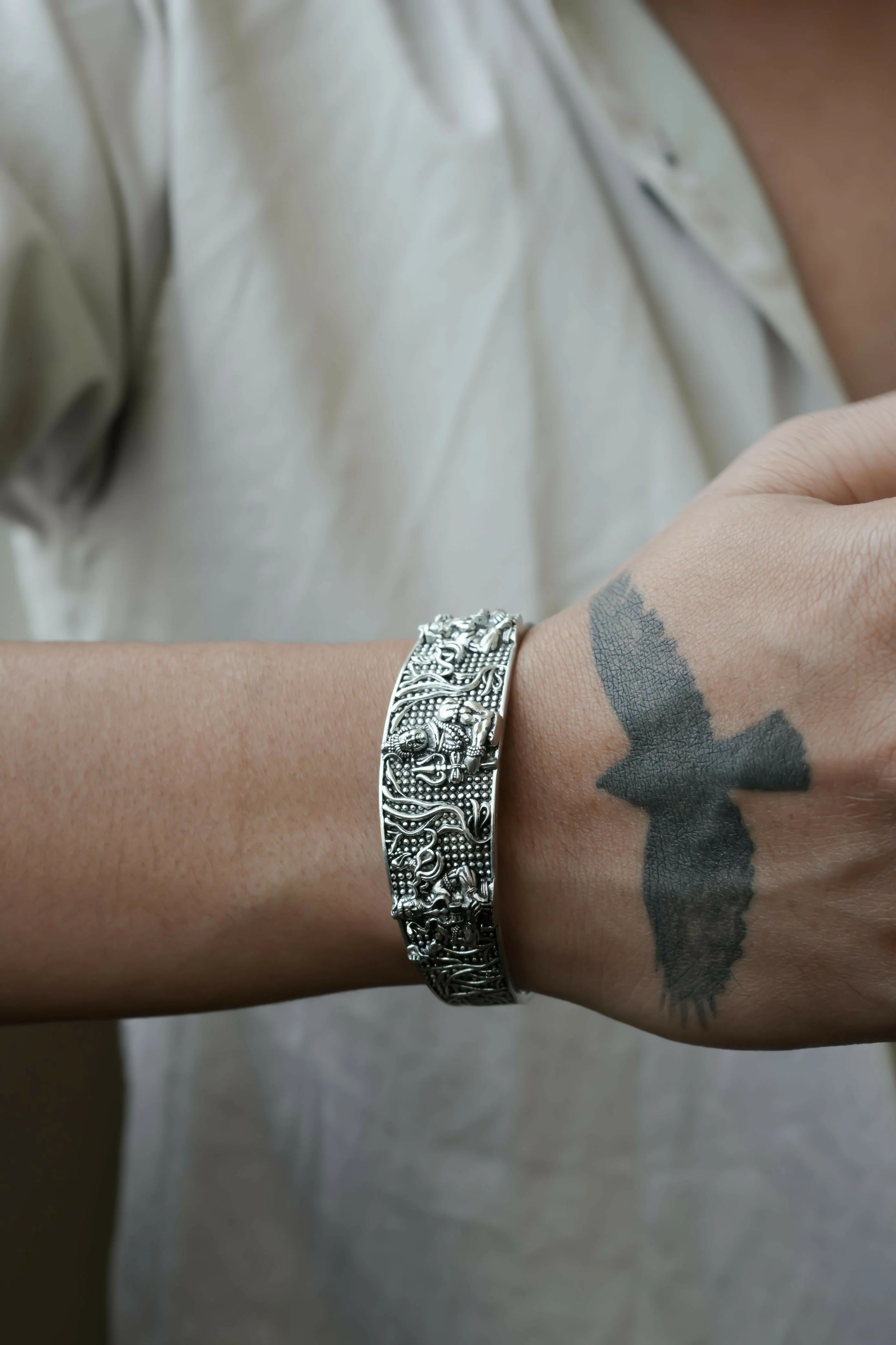 Lord Shiva Carved Silver-Tone Adjustable Bracelet – Unisex Spiritual Cuff - Image 6