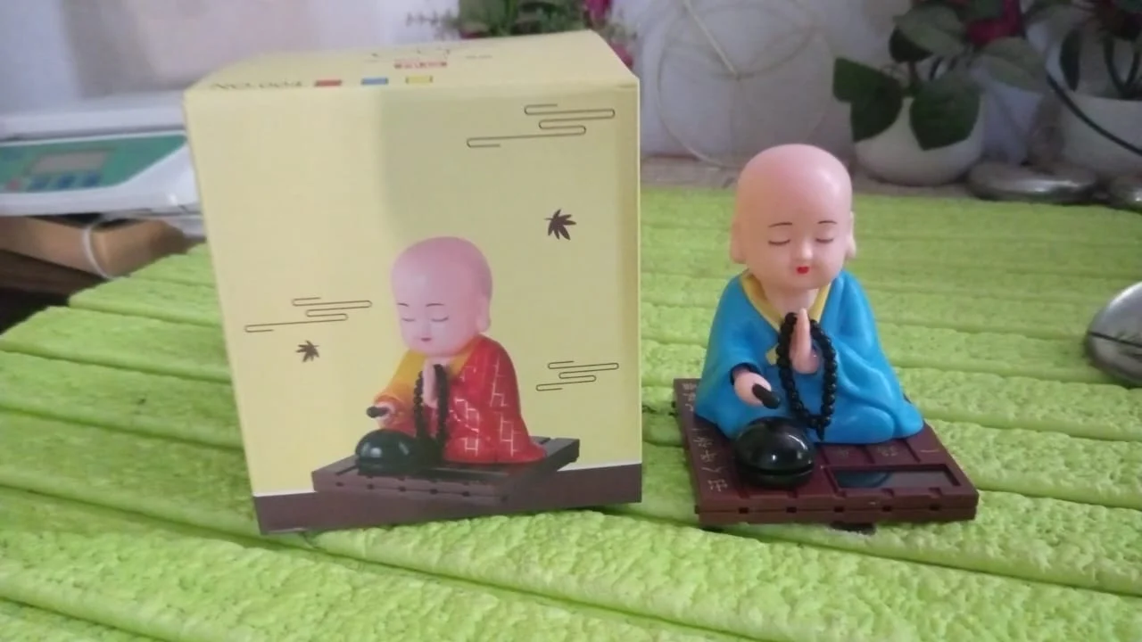 Solar Buddha Statue – Moving Head & Hand Decor | XcelCraft - Image 10
