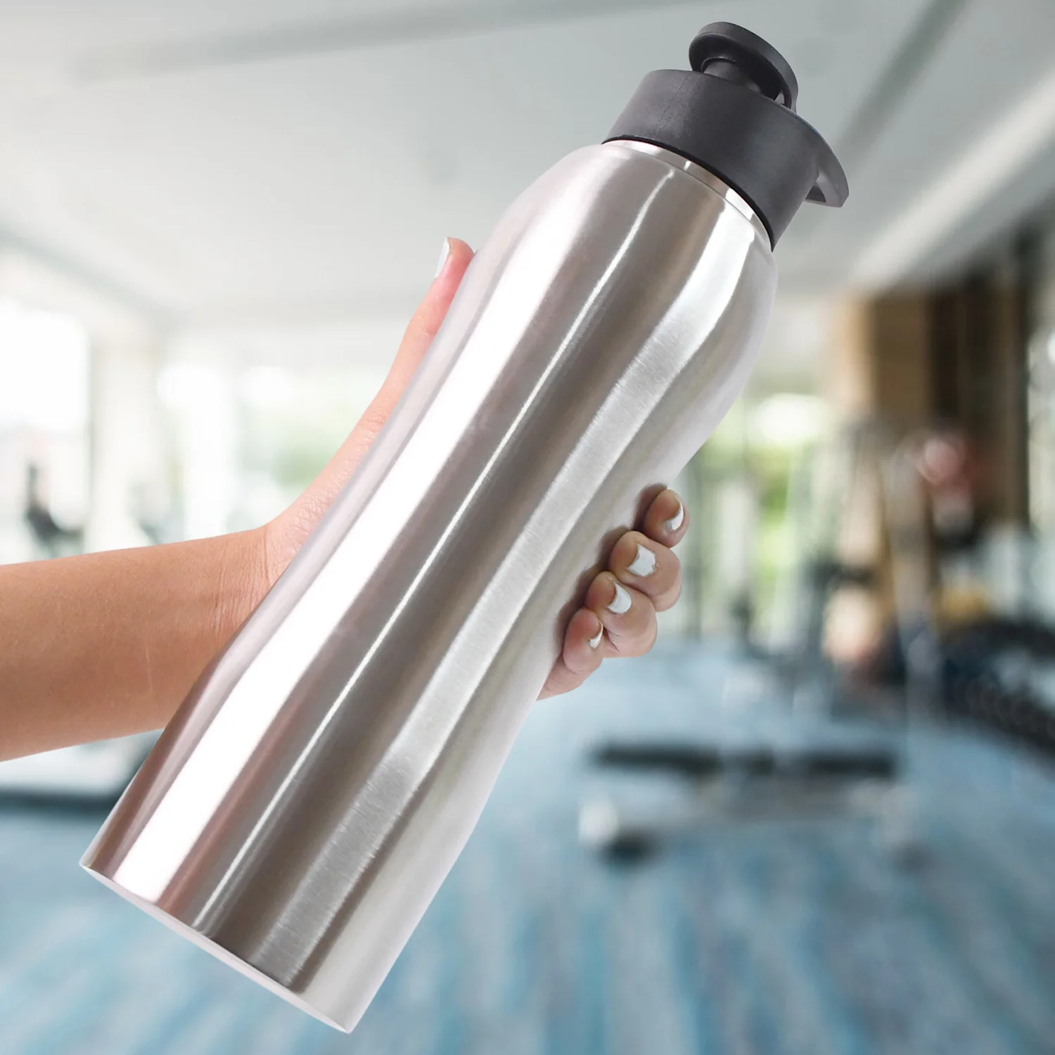 Stainless Steel Vacuum-Insulated Water Bottle – Keeps Drinks Hot & Cold - Image 4