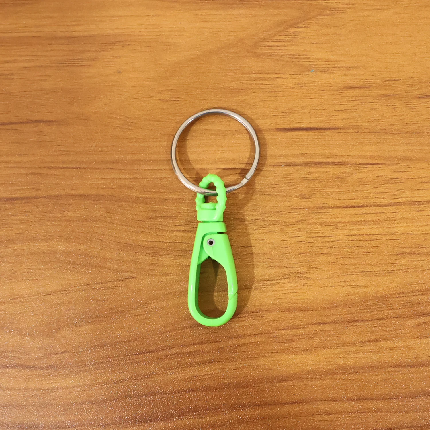 Mini Plastic Carabiner Keychain – Durable Clip for Keys & Bags - Image 6