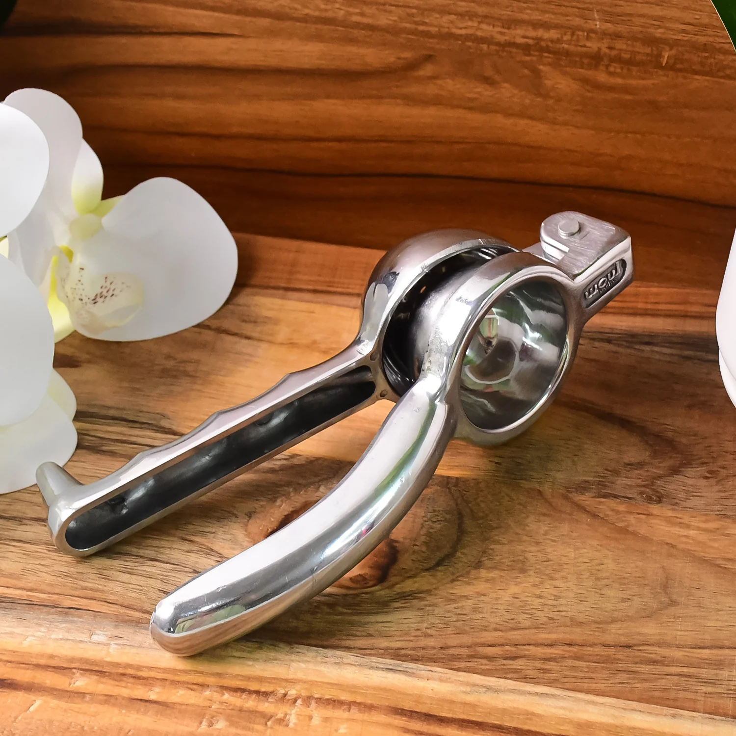 Aluminum Lemon Squeezer – Heavy-Duty Dual-Lever Juicer - Image 6