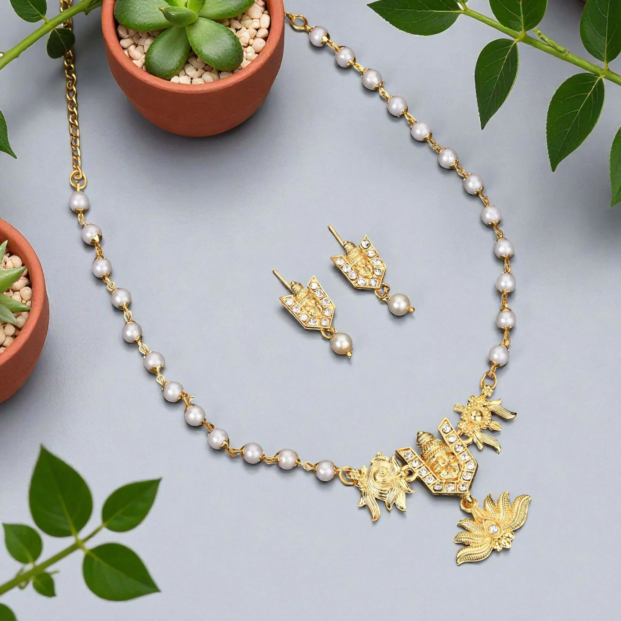 Lakshmi Coin Choker Necklace – Traditional Temple Jewellery Set - Image 4