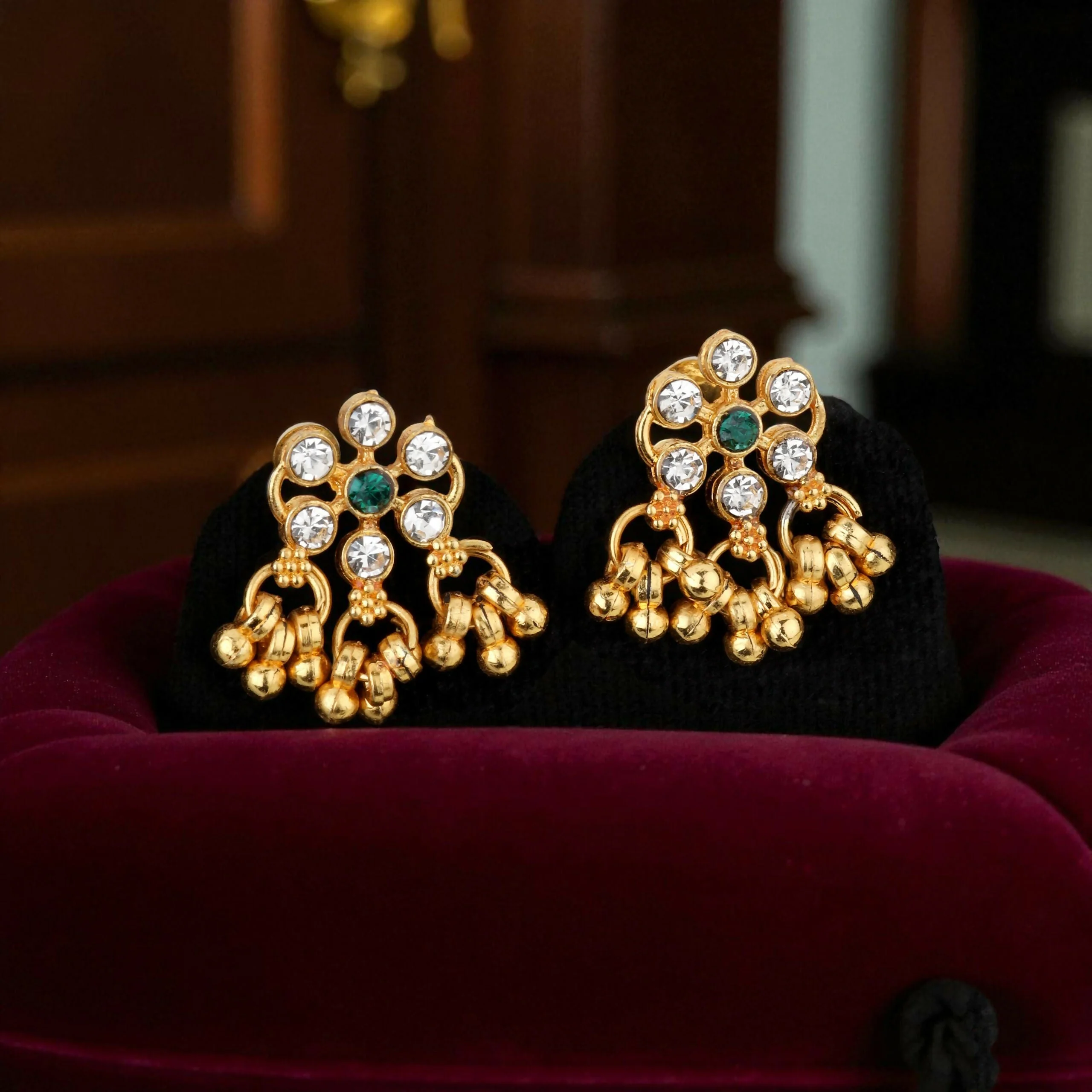 Lotus Choker Necklace – Gold-Plated with Green Enamel & Pearl Drops - Image 4