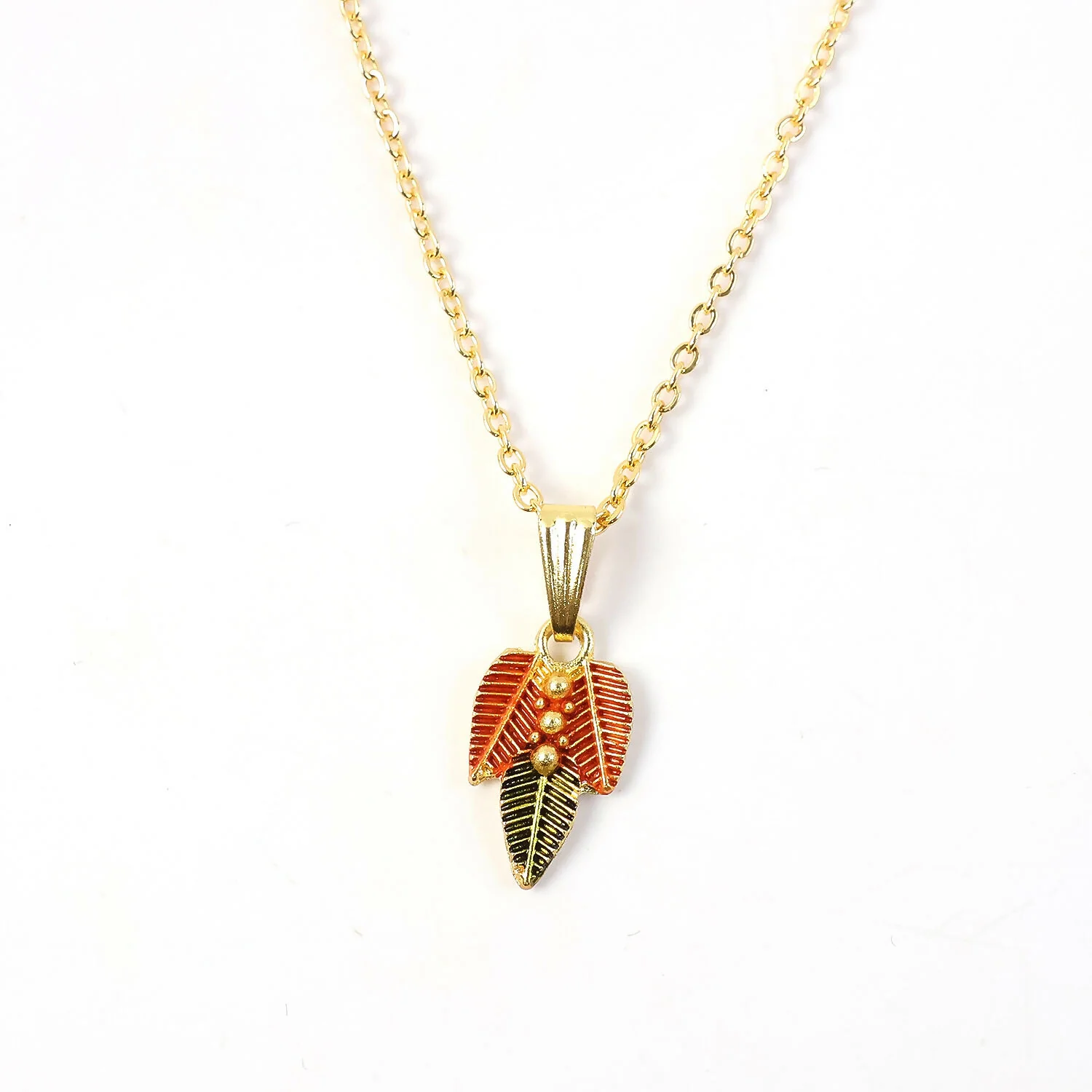 Leaf Pendant Necklace – Elegant Traditional Design for Women - Image 5