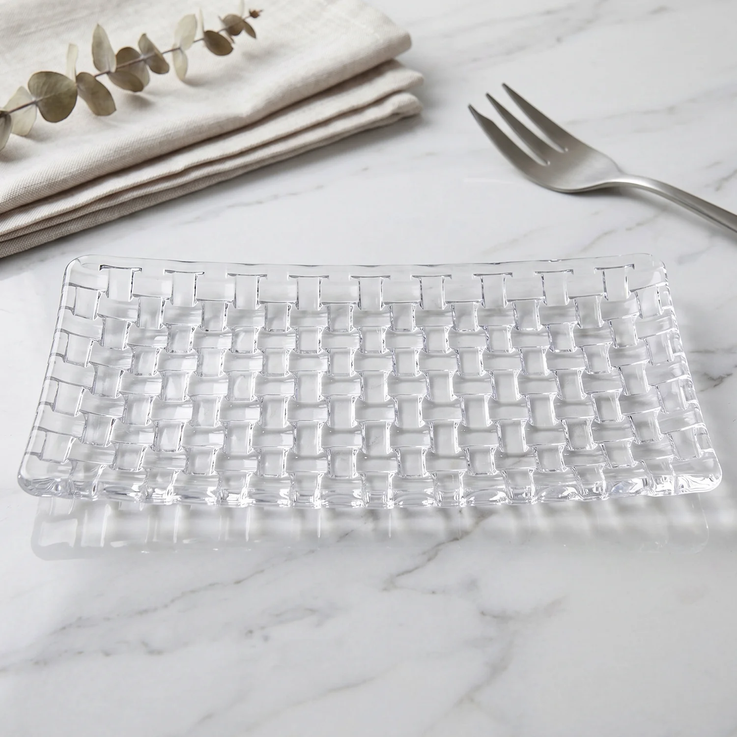 Transparent Glass Serving Tray 11 Inch Rectangular Basketweave Platter (1 Pc) - Image 7