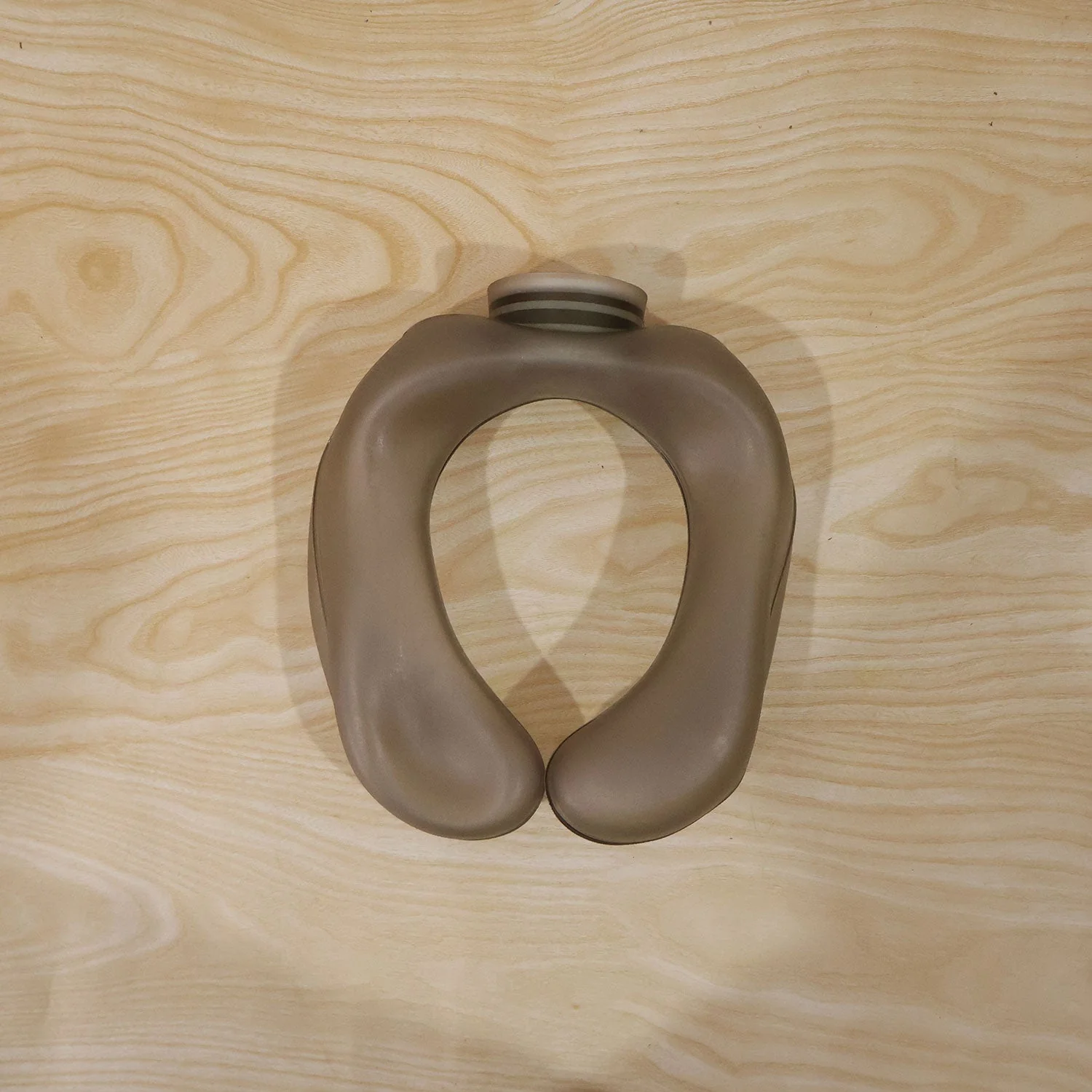 U Shape Hot Water Bottle – Neck & Shoulder Pain Relief & Warmth - Image 7