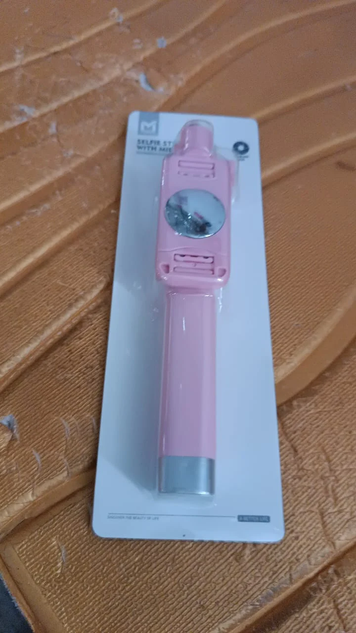 Wired Selfie Stick with Rearview Mirror – Extended 78 cm Reach - Image 9