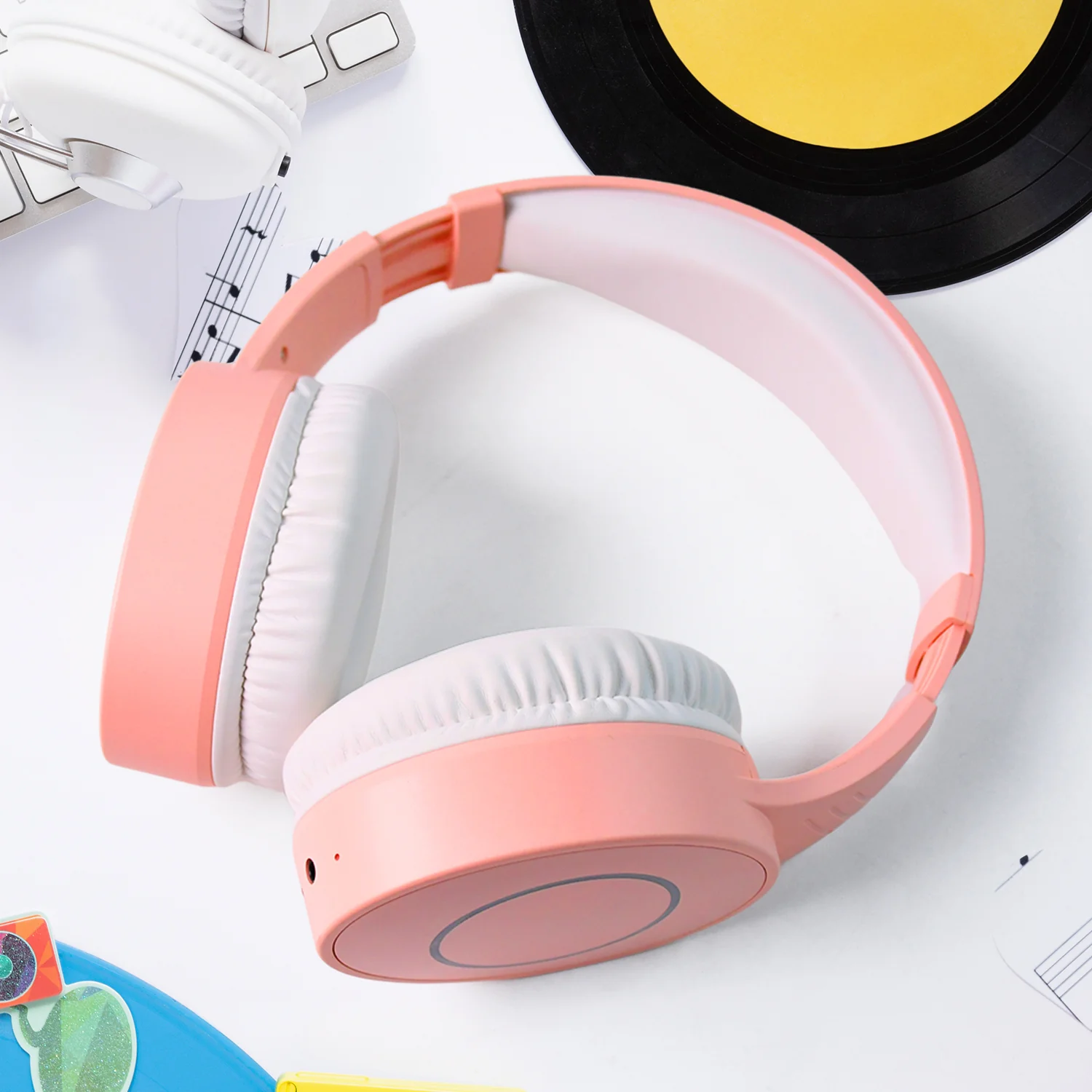Wireless Over-Ear Bluetooth Headphones – Foldable & Comfortable - Image 7